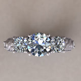 ENGAGEMENT RING - ANTIQUE 109