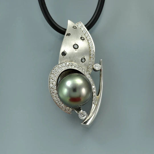 PENDANTS