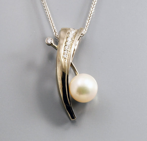 Fresh Water Pearl pendant