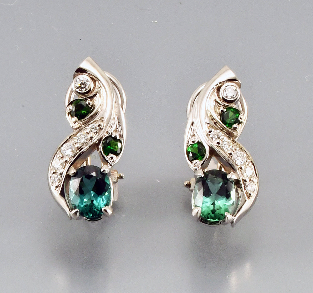 Green tourmaline earrings 1