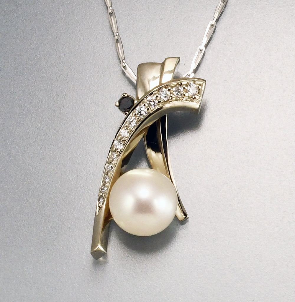 Fresh Water Pearl pendant 2