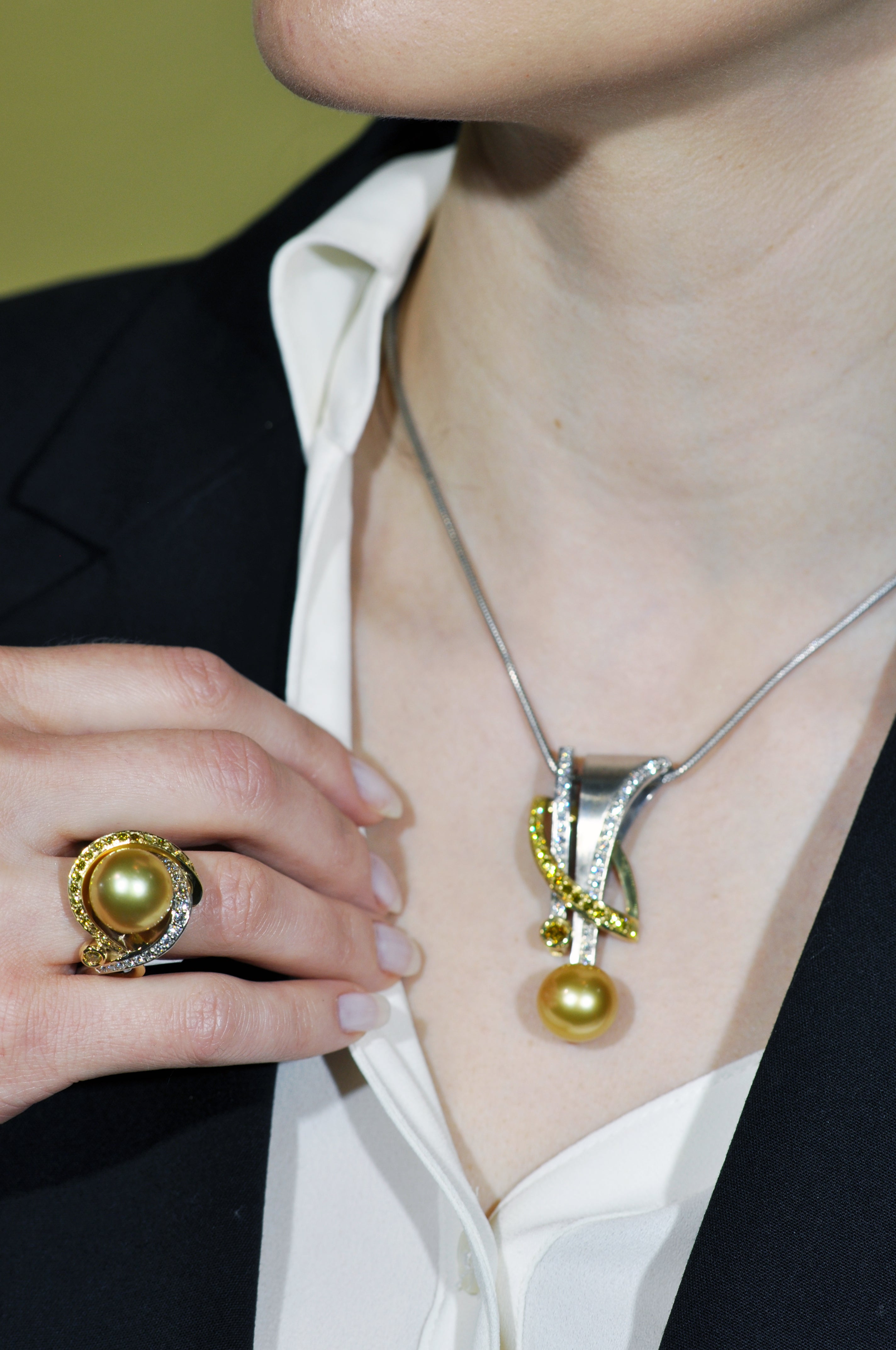 Golden South Sea Pearl ring