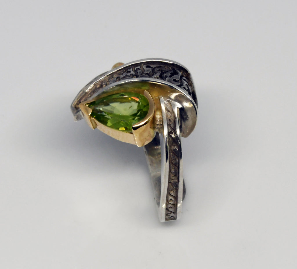 Silver peridot ring 1.