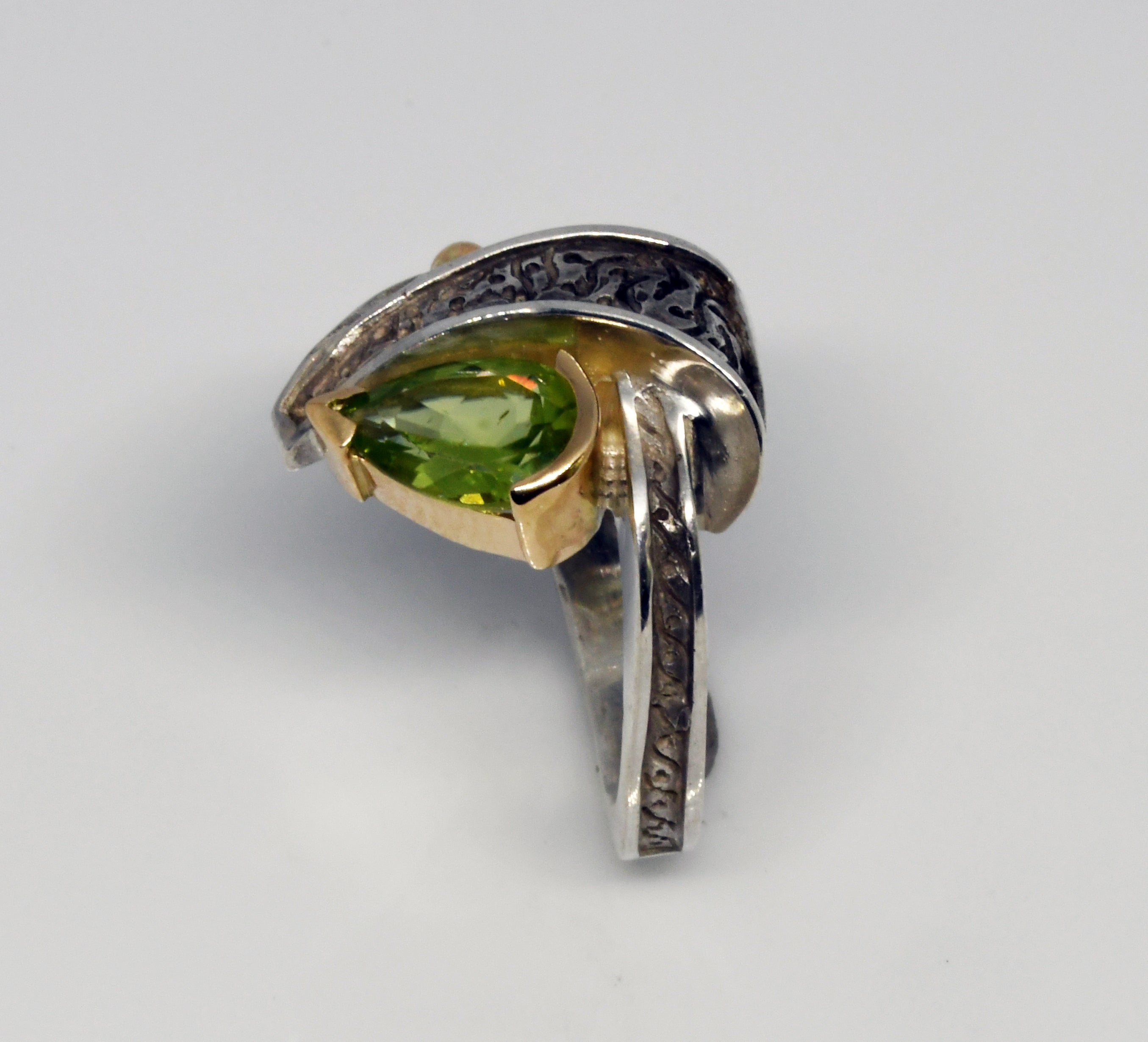 Silver peridot ring 1.