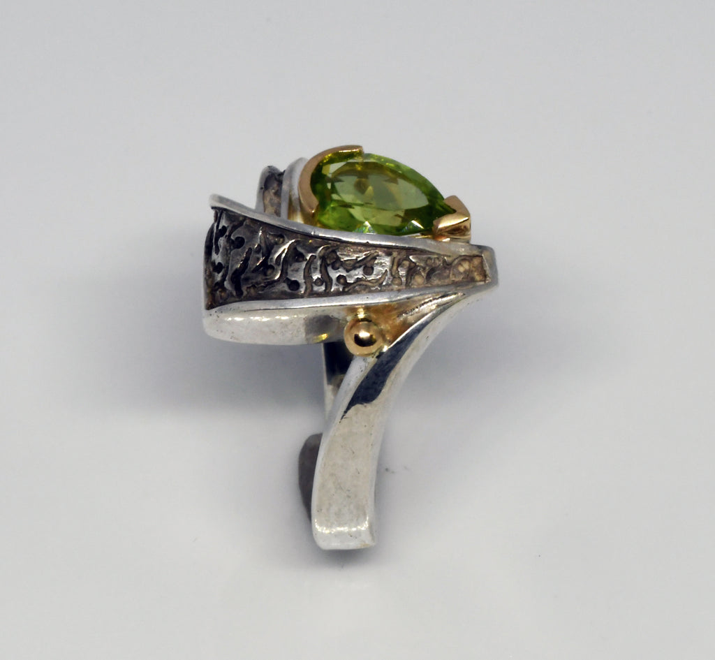 Silver peridot ring 1.