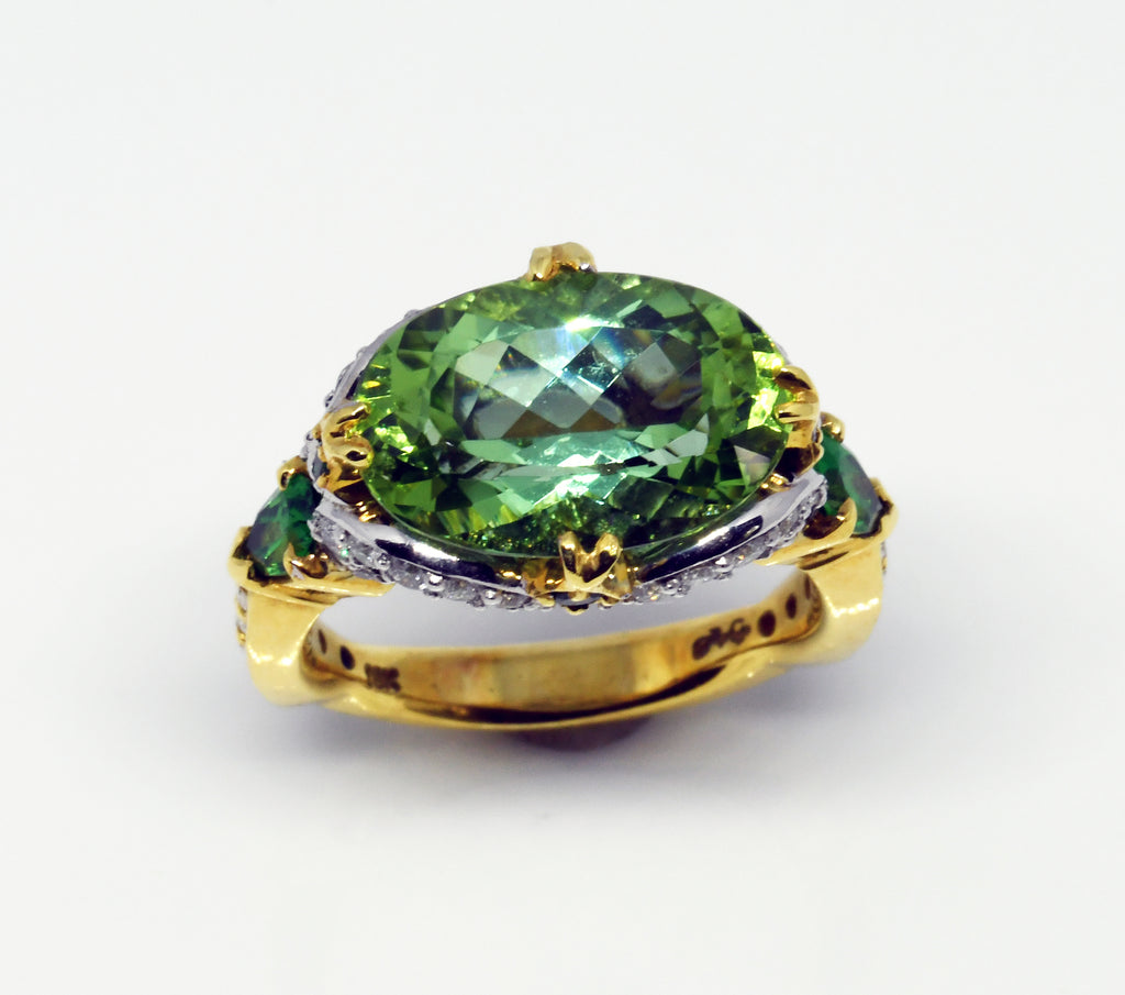 Green Tourmaline ring "Queen of Spring"