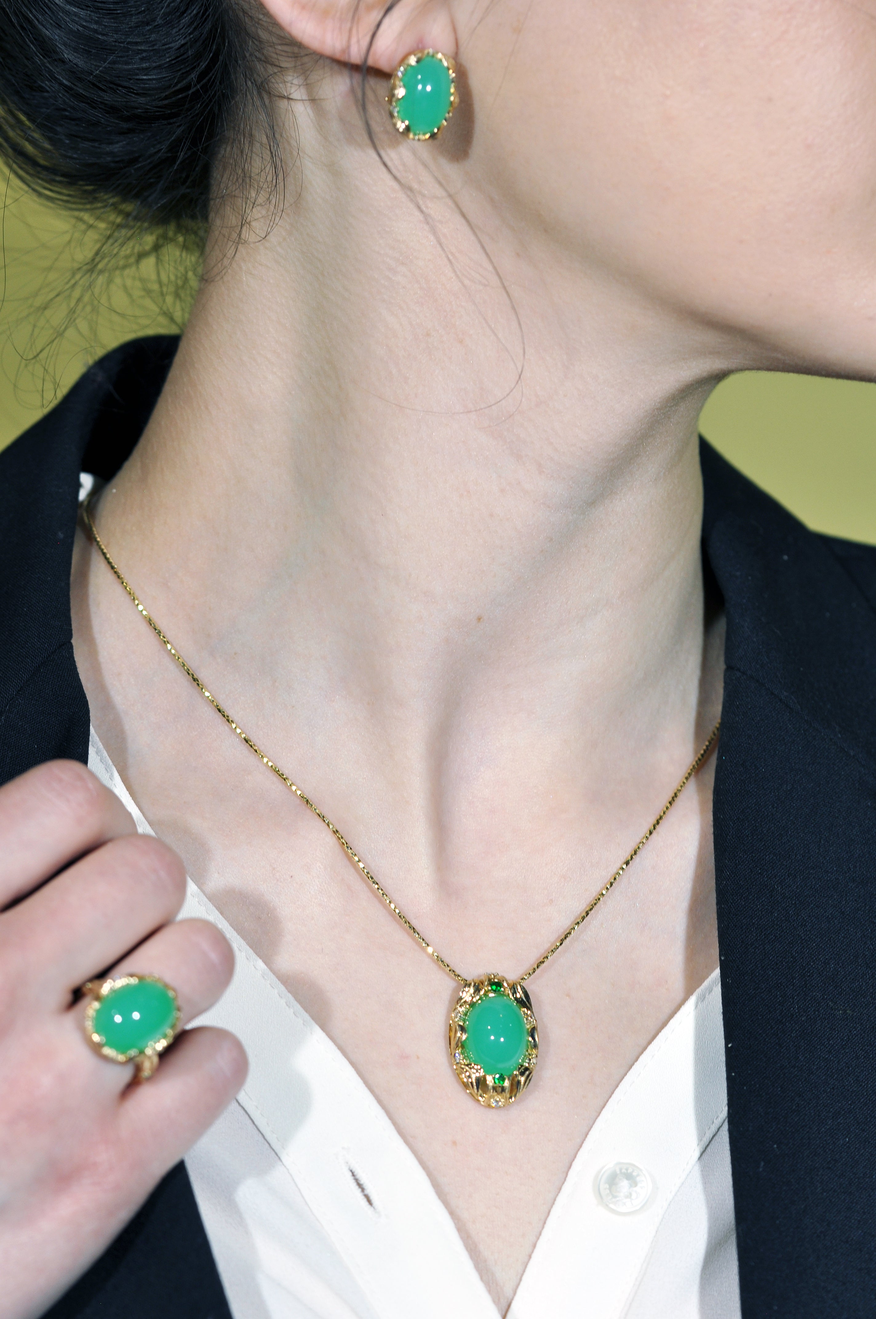 Chrysoprase ring.
