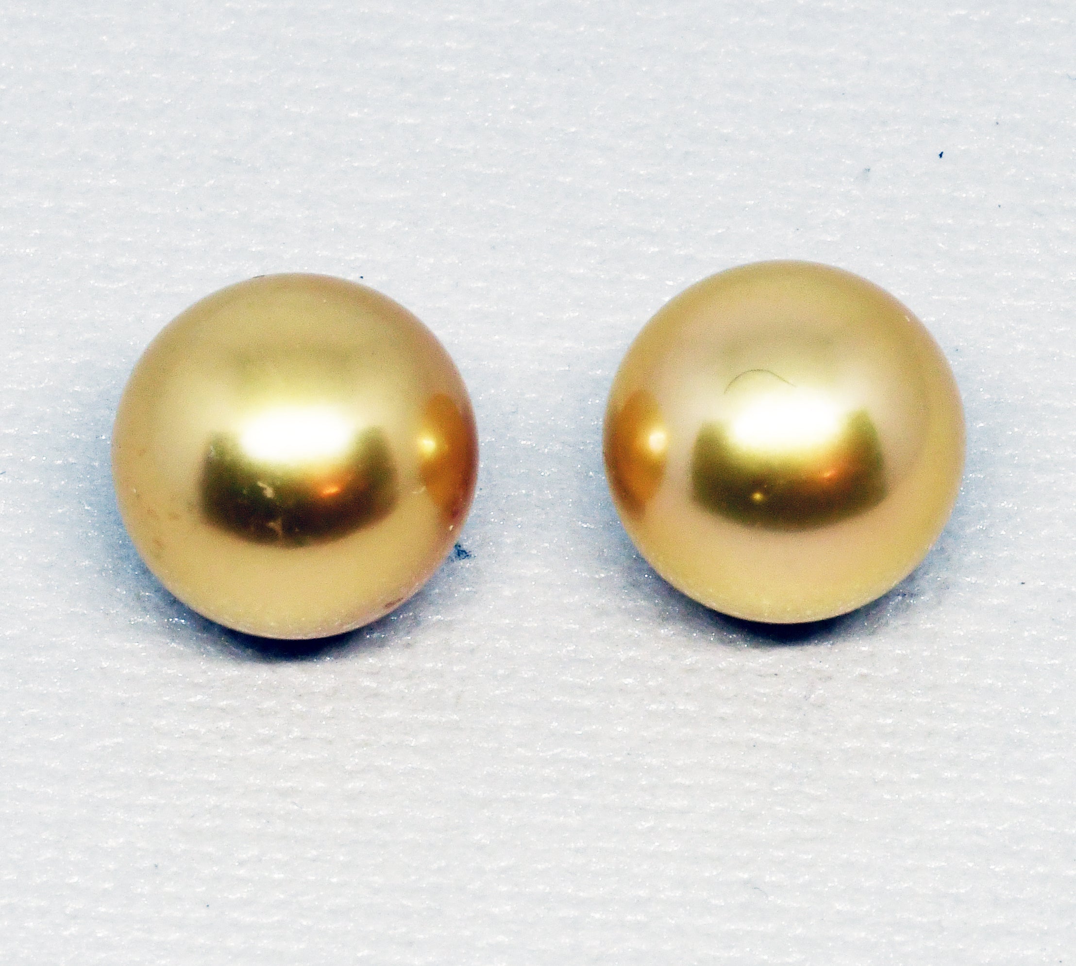 Pearls South Sea golden 1