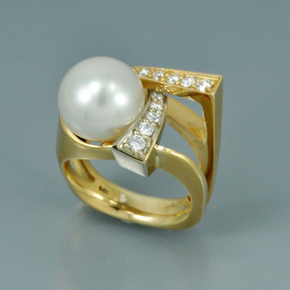 White South Sea Pearl Ring