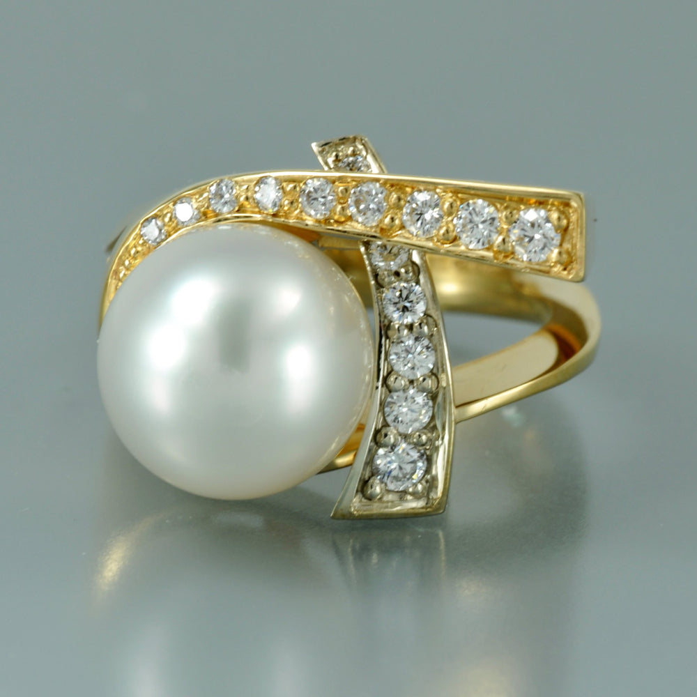 White South Sea Pearl Ring