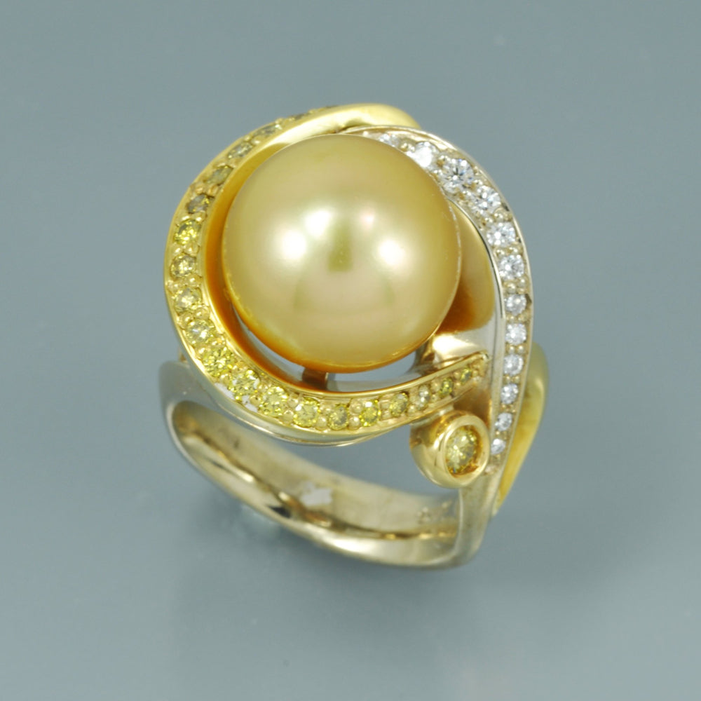 Golden South Sea Pearl ring