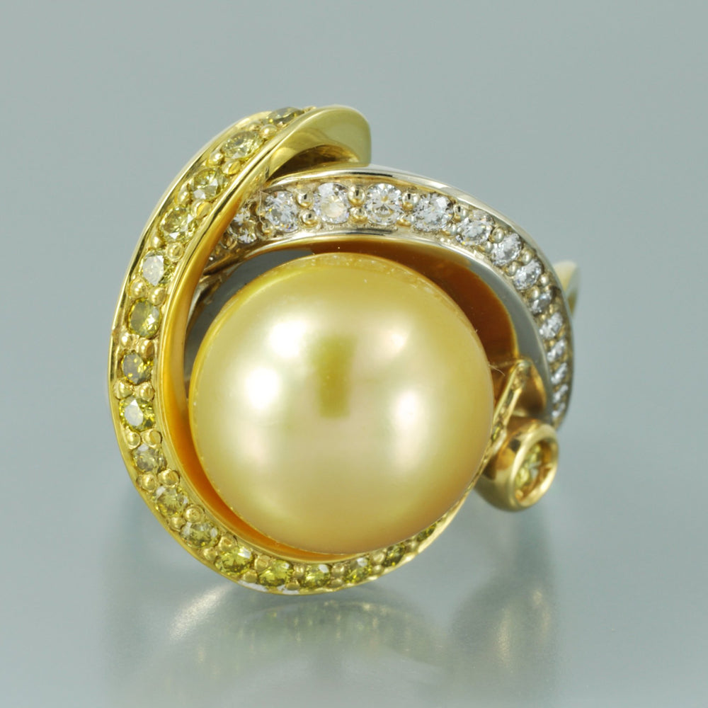 Golden South Sea Pearl ring